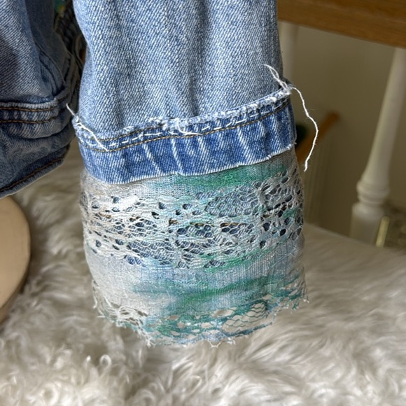 Up cycled Old Navy Denim Jacket Pink Floyd Colorful Lace Accents XXL Hand Done - Picture 3 of 6